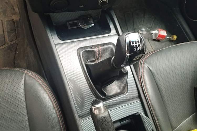 Used Haima M6 2015 1.5T Manual Luxury Model Gear Lever