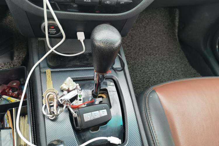 Used Haima M6 2015 1.5T CVT Luxury Model Gear Lever