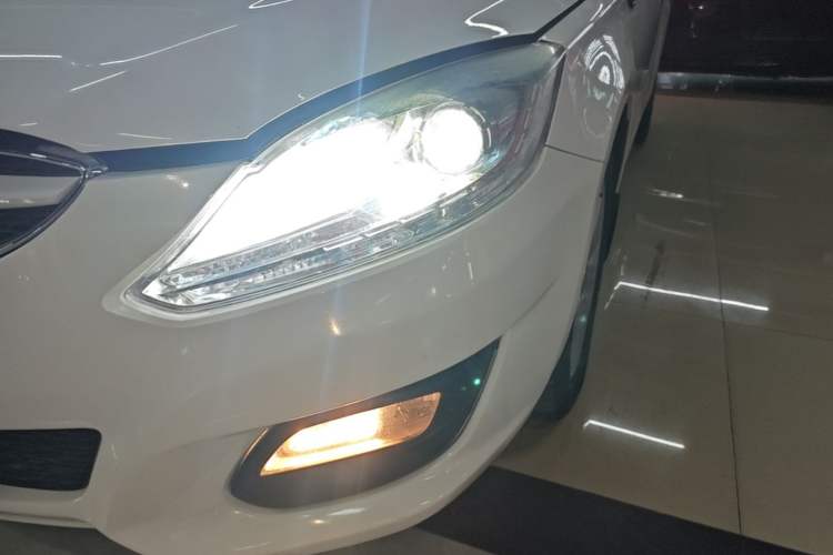 Used Haima M6 2015 1.5T CVT Luxury Model Left Front Headlight