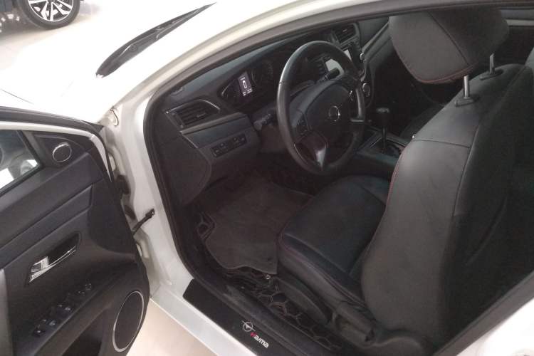 Used Haima M6 2015 1.5T CVT Luxury Model Left Front Seat