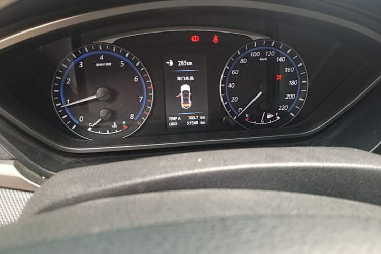 Used Haima M6 2015 1.5T Manual Luxury Model Odometer Close Up