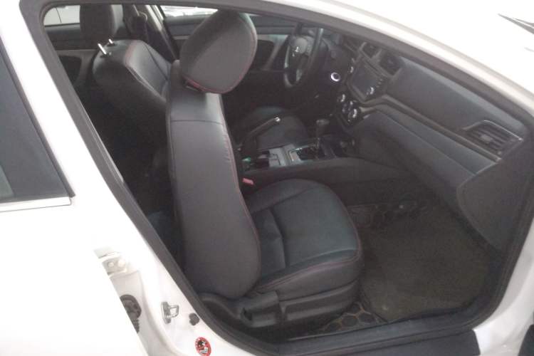 Used Haima M6 2015 1.5T CVT Luxury Model Right Front Seat