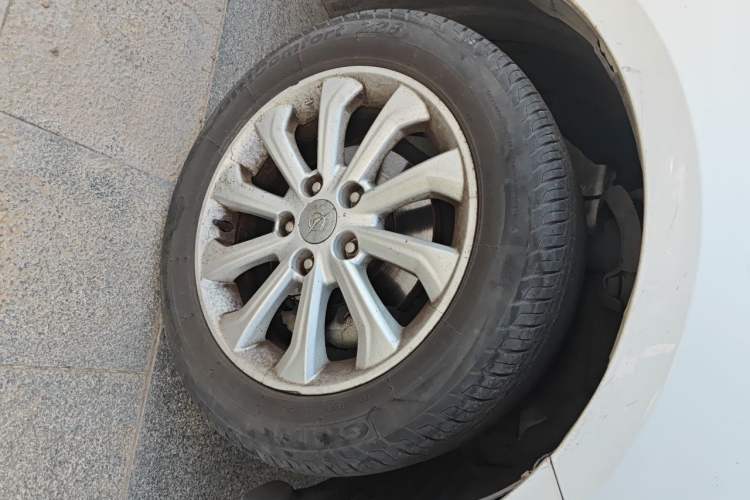 Used Haima M6 2015 1.5T CVT Sporty Smart Model Right Front Wheel Hub