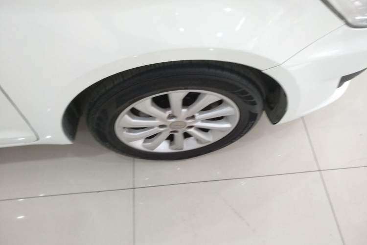 Used Haima M6 2015 1.5T CVT Luxury Model Right Rear Wheel Hub