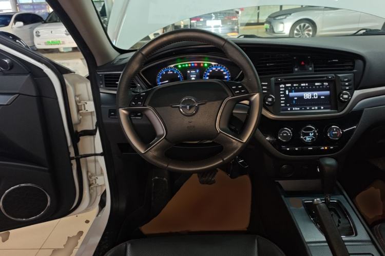 Used Haima M6 2015 1.5T CVT Luxury Model Steering Wheel