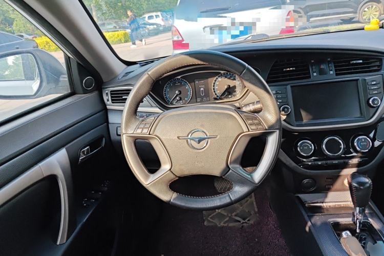 Used Haima M6 2015 1.5T CVT Sporty Smart Model Steering Wheel