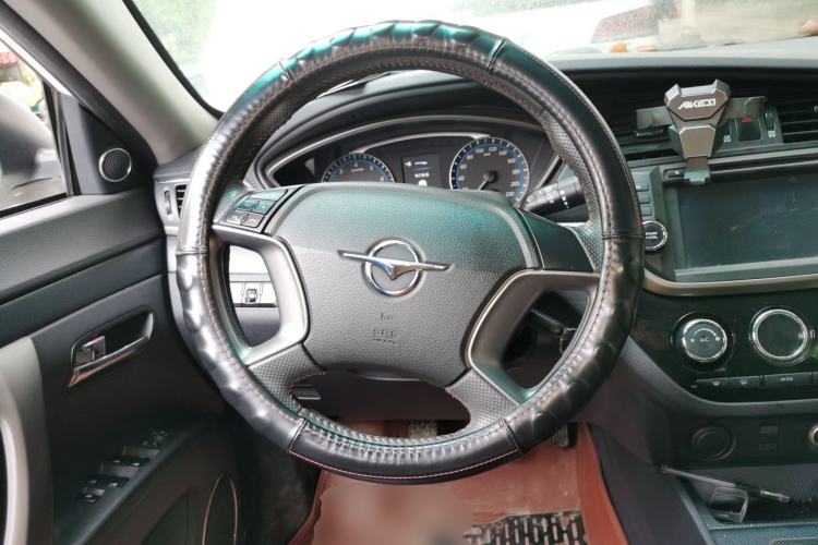 Used Haima M6 2015 1.5T Manual Luxury Model Steering Wheel
