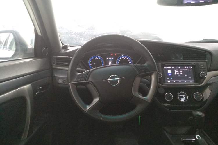 Used Haima M6 2015 1.5T CVT Luxury Model Steering Wheel