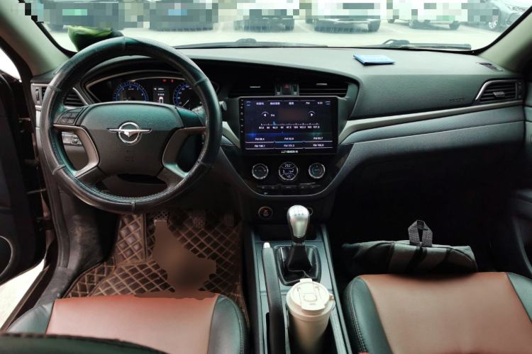 Used Haima M6 2016 1.6L Manual Sports Smart Model Center Console