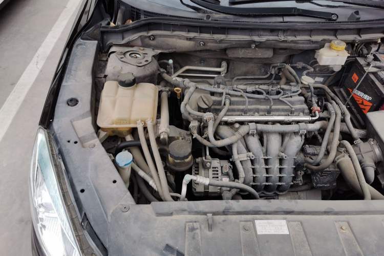 Used Haima M6 2016 1.6L Manual Sports Smart Model Engine Bay Right