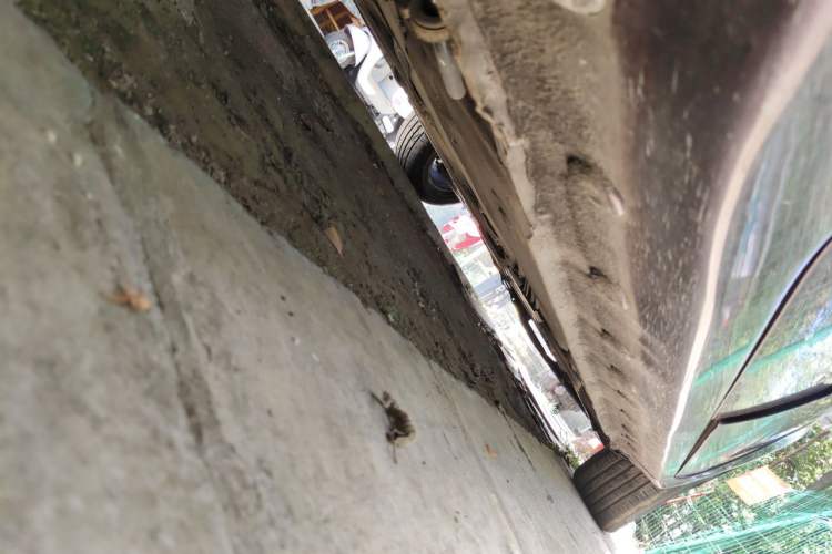 Used Haima M6 2016 1.6L Manual Comfort Model Chassis Rear Right