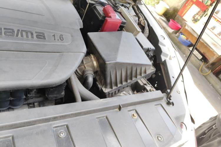 Used Haima M6 2016 1.6L Manual Comfort Model Engine Bay Left