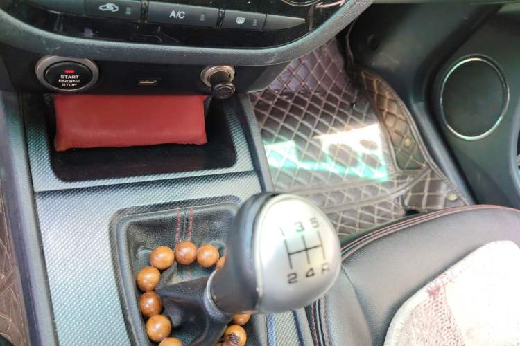 Used Haima M6 2016 1.6L Manual Comfort Model Gear Lever