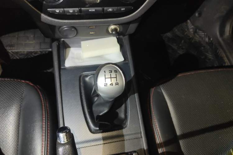 Used Haima M6 2016 1.6L Manual Sports Smart Model Gear Lever