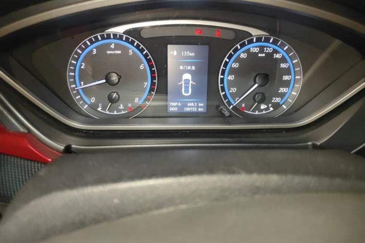 Used Haima M6 2016 1.6L Manual Sports Smart Model Odometer Close Up