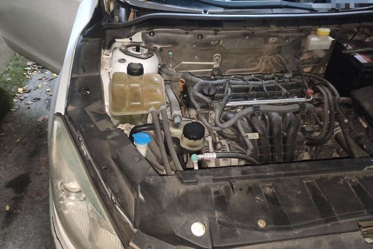 Used Haima M6 2016 1.6L Manual Comfort Model Engine Bay Right