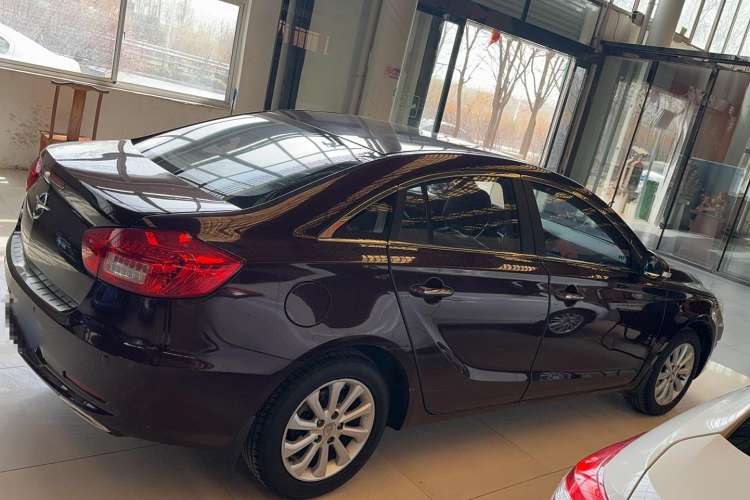 Used Haima M6 2017 1.6L Manual Comfort Model Exterior 2