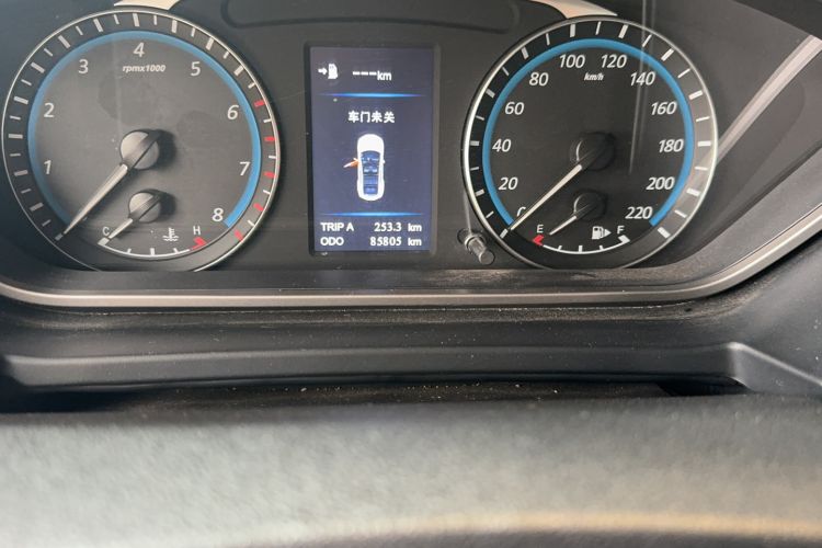 Used Haima M6 2017 1.6L Manual Comfort Model Odometer Close Up