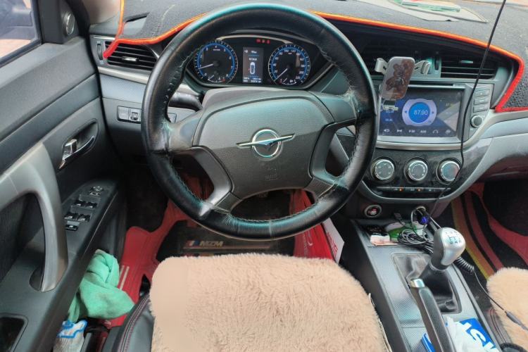 Used Haima M6 2017 1.6L Manual Comfort Model Steering Wheel