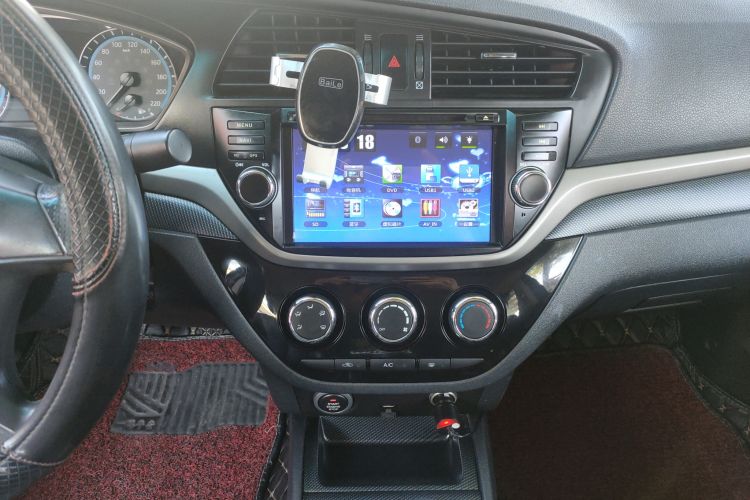 Used Haima M6 2017 1.6L Manual Comfort Model Audio And AC Panel