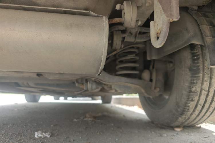 Used Haima M6 2017 1.6L Manual Comfort Model Chassis Rear Right