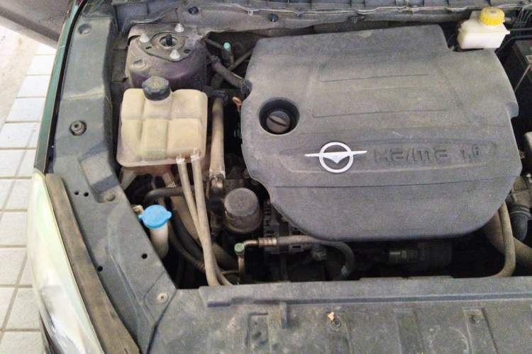 Used Haima M6 2017 1.6L Manual Sport Smart Model Engine Bay Right
