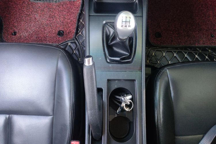 Used Haima M6 2017 1.6L Manual Comfort Model Gear Lever