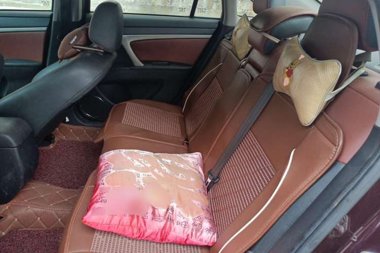 Used Haima M6 2017 1.5T CVT Luxury Model Left Rear Seat