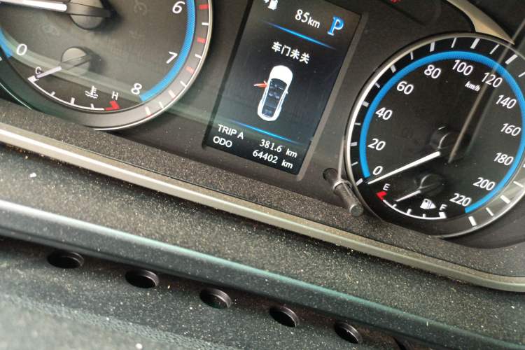 Used Haima M6 2017 1.5T CVT Luxury Model Odometer Close Up