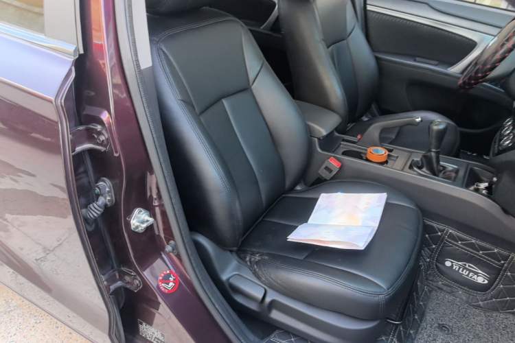 Used Haima M6 2017 1.6L Manual Comfort Model Right Front Seat