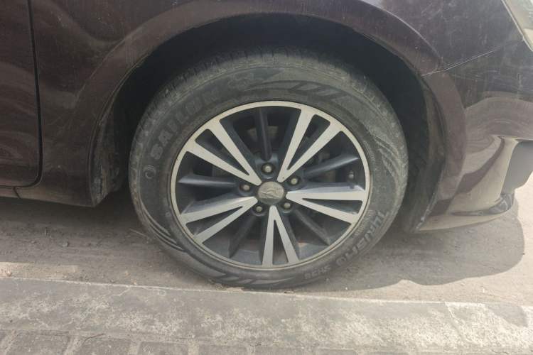 Used Haima M6 2017 1.6L Manual Comfort Model Right Front Wheel Hub