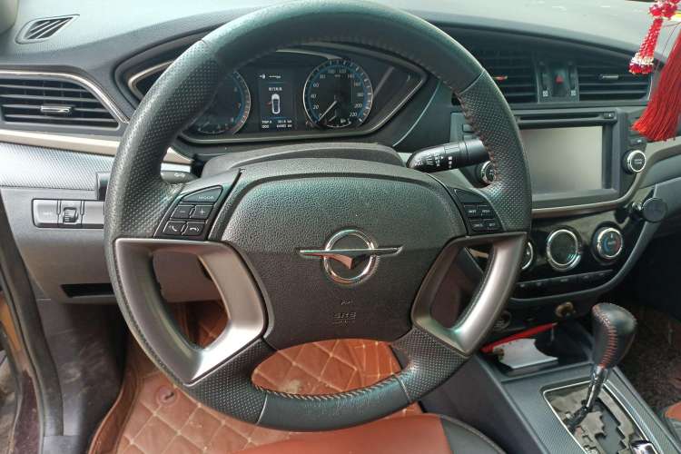 Used Haima M6 2017 1.5T CVT Luxury Model Steering Wheel