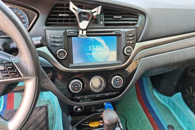 Used Haima M6 2017 1.5T CVT Luxury Model Audio And AC Panel