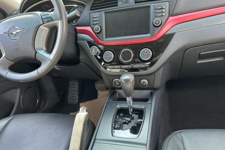 Used Haima M6 2017 1.5T CVT Sporty Premium Model Audio And AC Panel