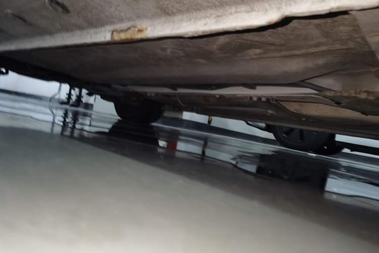 Used Haima M6 2017 1.6L Manual Sport Smart Model Chassis Front Right
