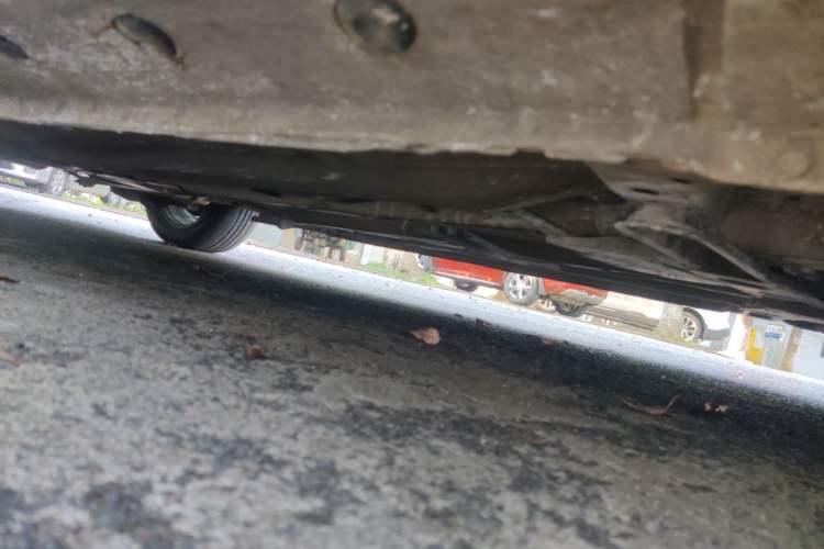 Used Haima M6 2017 1.6L Manual Comfort Model Chassis Front Right
