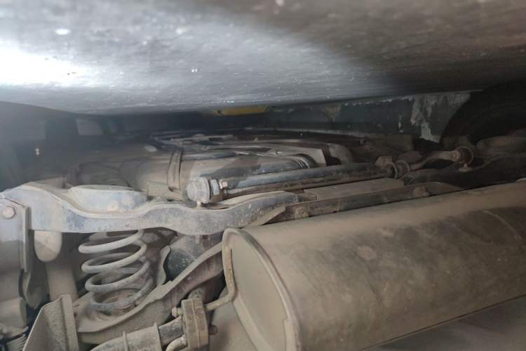 Used Haima M6 2017 1.6L Manual Comfort Model Chassis Rear Right