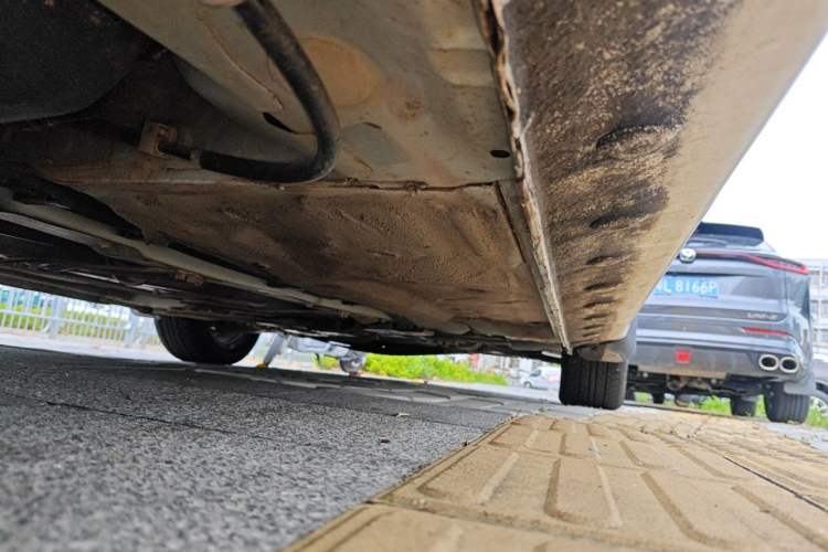 Used Haima M6 2017 1.6L Manual Comfort Model Chassis Rear Right