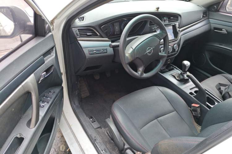Used Haima M6 2017 1.6L Manual Comfort Model Driver Seat