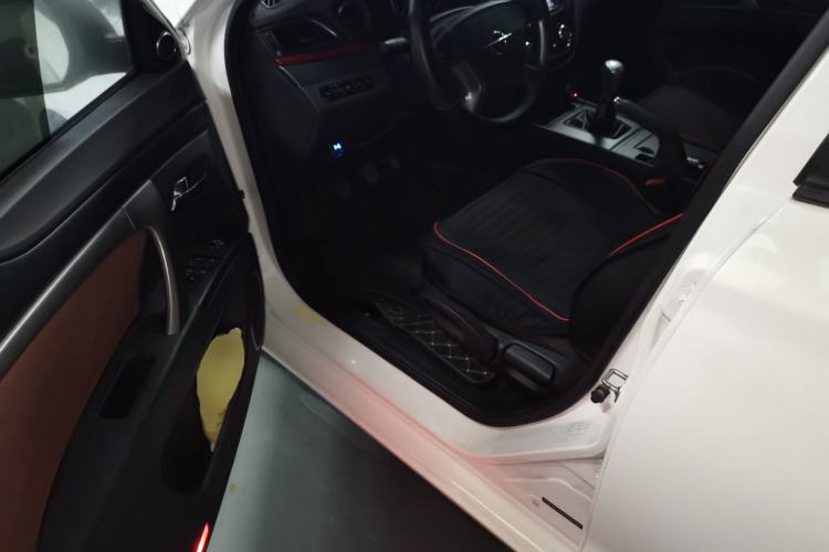 Used Haima M6 2017 1.6L Manual Sport Smart Model Driver Seat