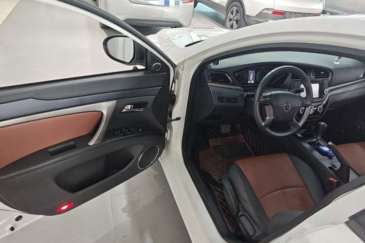 Used Haima M6 2017 1.5T CVT Luxury Model Driver Seat