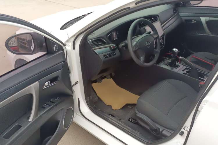 Used Haima M6 2017 1.6L Manual Comfort Model Driver Seat