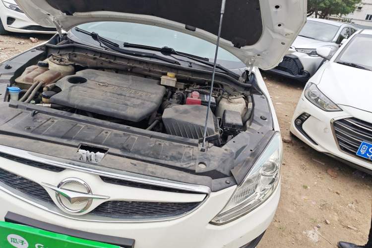 Used Haima M6 2017 1.5T CVT Sporty Premium Model Engine Bay Left