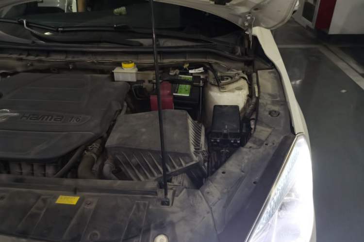Used Haima M6 2017 1.6L Manual Sport Smart Model Engine Bay Left