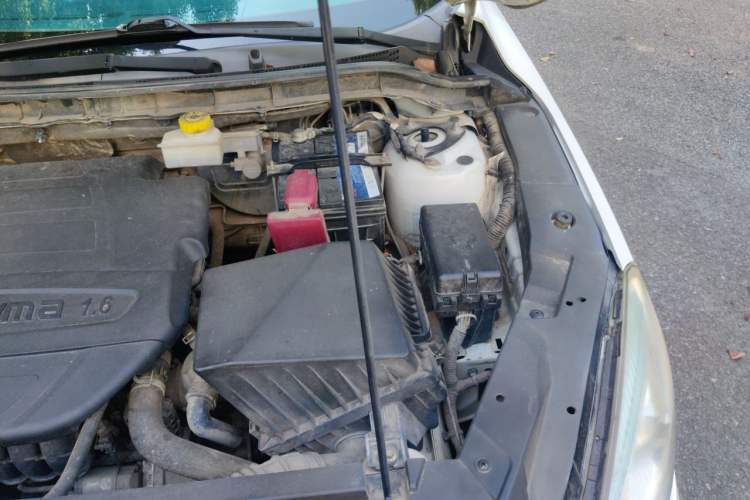 Used Haima M6 2017 1.6L Manual Comfort Model Engine Bay Left