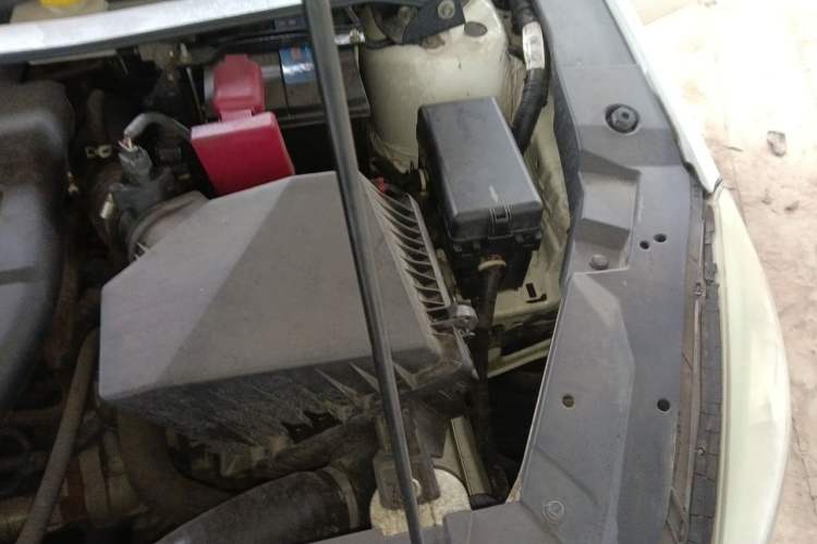 Used Haima M6 2017 1.5T CVT Luxury Model Engine Bay Left