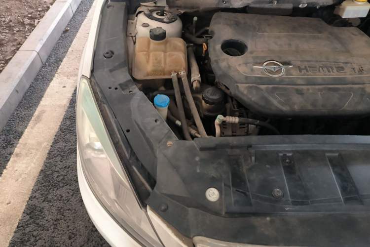 Used Haima M6 2017 1.6L Manual Sport Smart Model Engine Bay Right