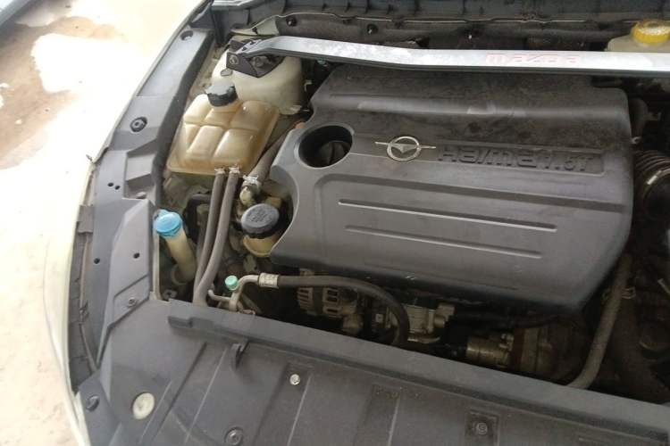 Used Haima M6 2017 1.5T CVT Luxury Model Engine Bay Right