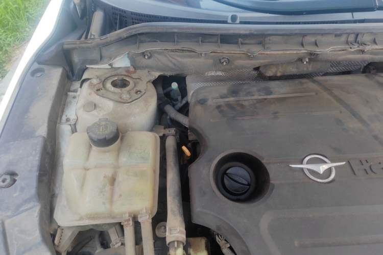 Used Haima M6 2017 1.5T CVT Luxury Model Engine Bay Right
