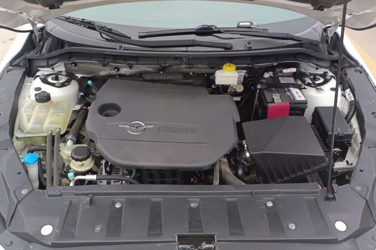 Used Haima M6 2017 1.6L Manual Comfort Model Engine Bay